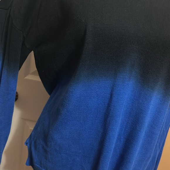 Rock & Republic Women’s Long Sleeve Sweatshirt W/ Criss-Cross Design, Size L - Picture 3 of 10